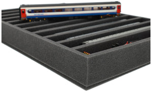 DS065A005 Foam inlay 00 Gauge - vertical - 11 slots for model railway locomotives, wagons and vehicles