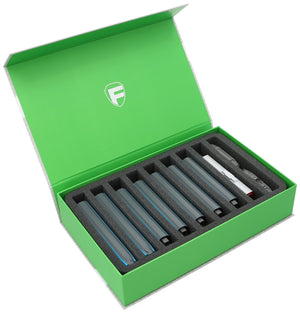 Feldherr Magnetic Box green for model railway locomotives, wagons and vehicles - 9 slots for N Gauge - vertical